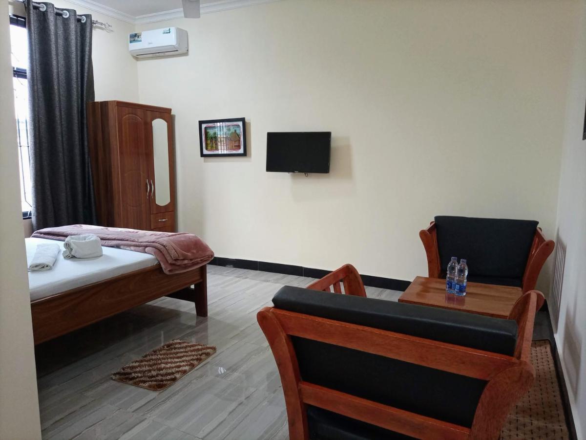 Chibuba Airport Accommodation Дар ес Саалам Екстериор снимка