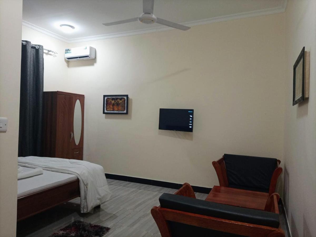 Chibuba Airport Accommodation Дар ес Саалам Екстериор снимка