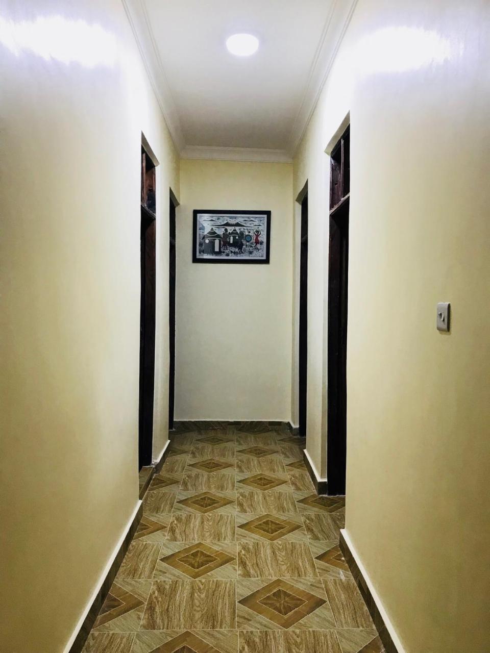 Chibuba Airport Accommodation Дар ес Саалам Екстериор снимка