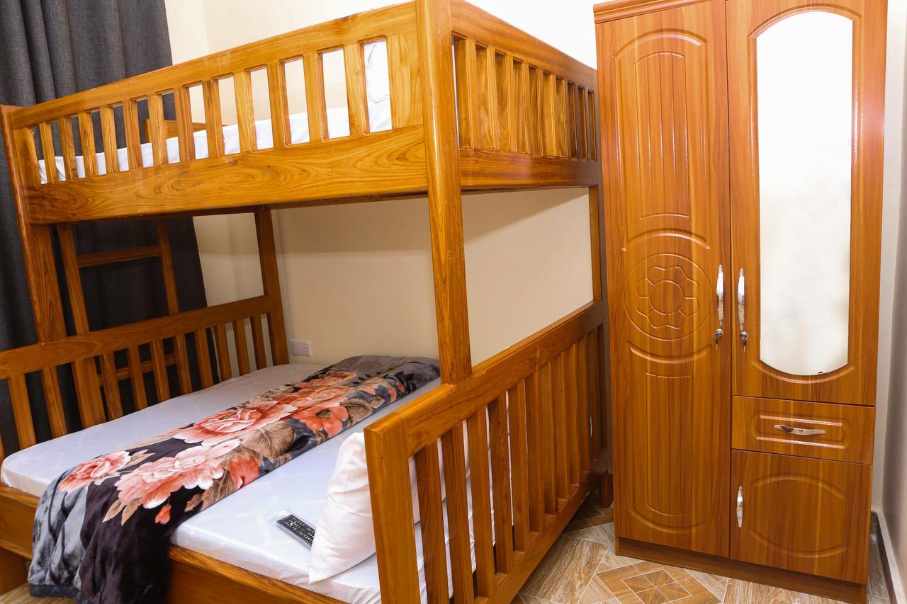 Chibuba Airport Accommodation Дар ес Саалам Екстериор снимка