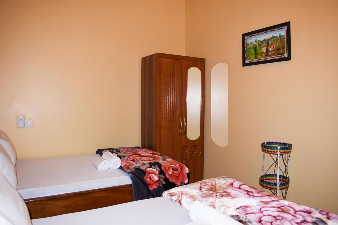 Chibuba Airport Accommodation Дар ес Саалам Екстериор снимка