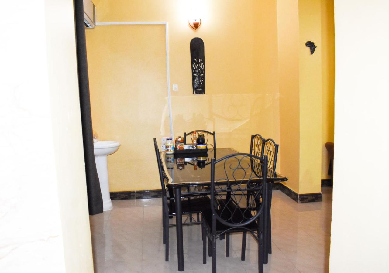 Chibuba Airport Accommodation Дар ес Саалам Екстериор снимка