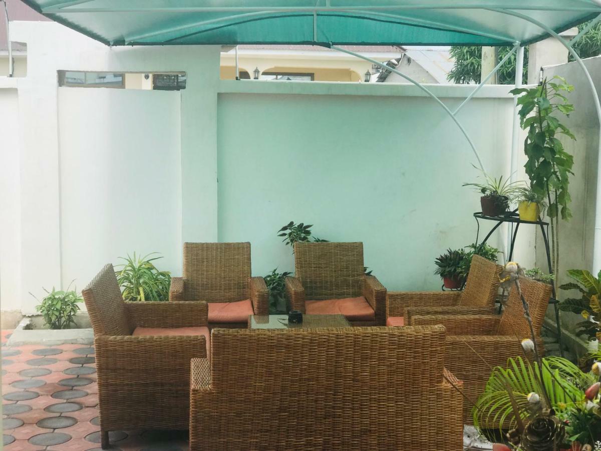 Chibuba Airport Accommodation Дар ес Саалам Екстериор снимка